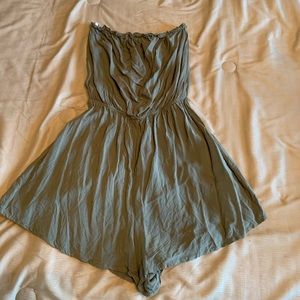 Strapless romper
